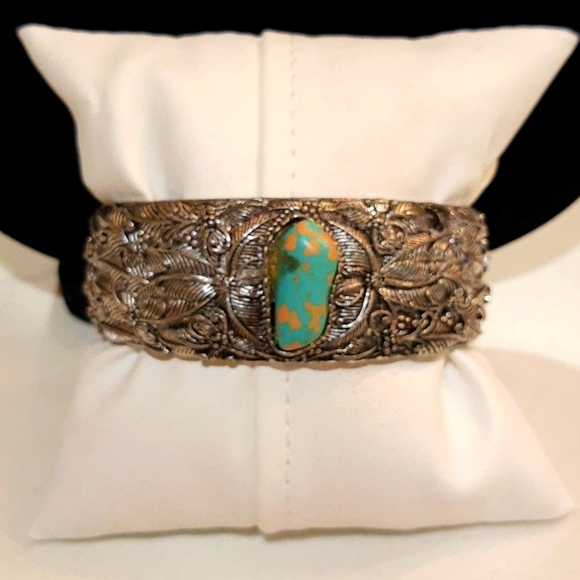 Sold - Picture 2 of 8